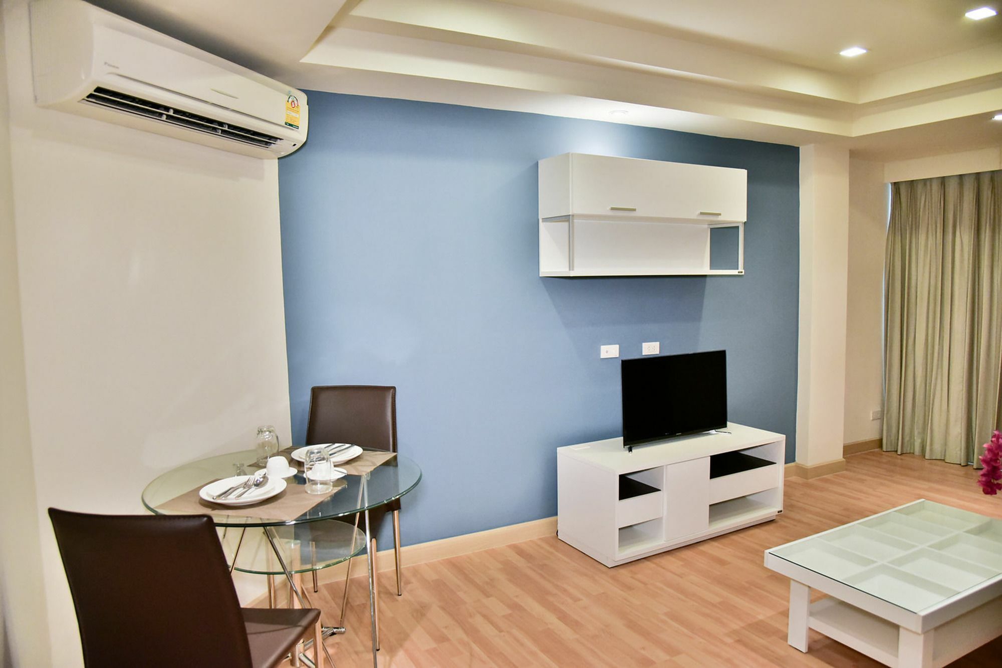 The Kaze 34 Hotel And Serviced Residence Бангкок Экстерьер фото